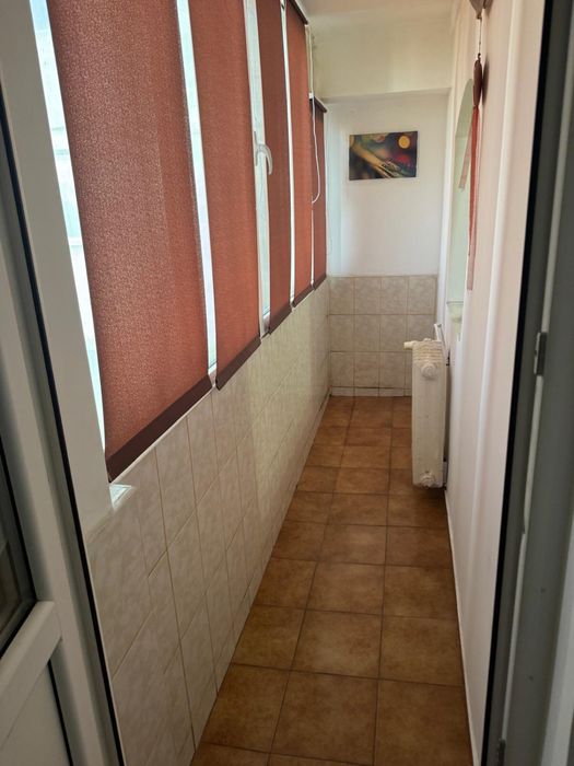 Proprietar inchiriez apartament 3 camere