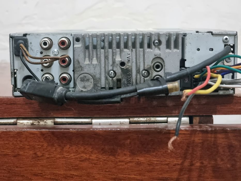 Магнитола Alpine UTE-92BT