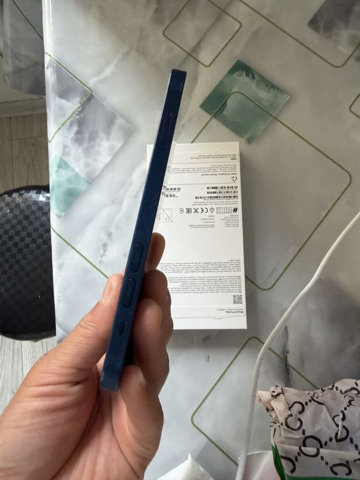 Iphone 12, с коробкой