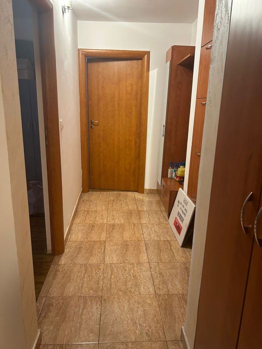 De vanzare - Apartament spatios cu 4 camere in Alexandria