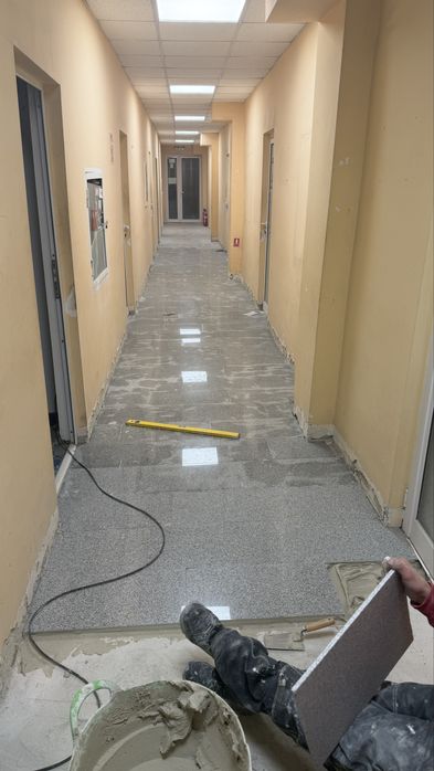 Renovari scari de bloc, Spatii birouri, spatii industriale. Zugraveli