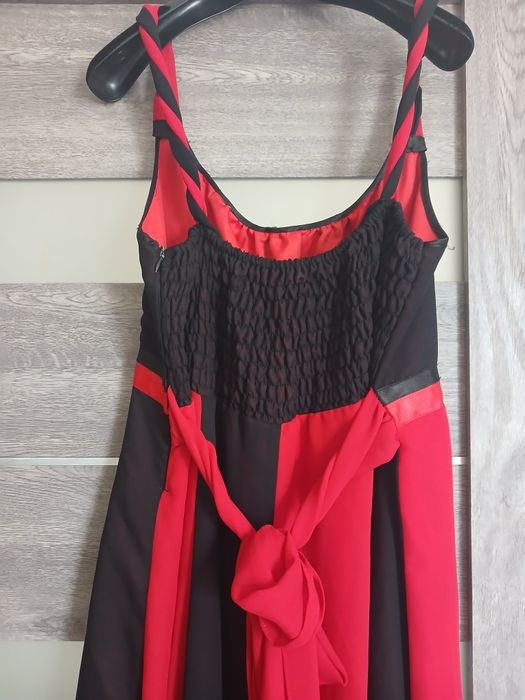 Vând rochie elegata XL