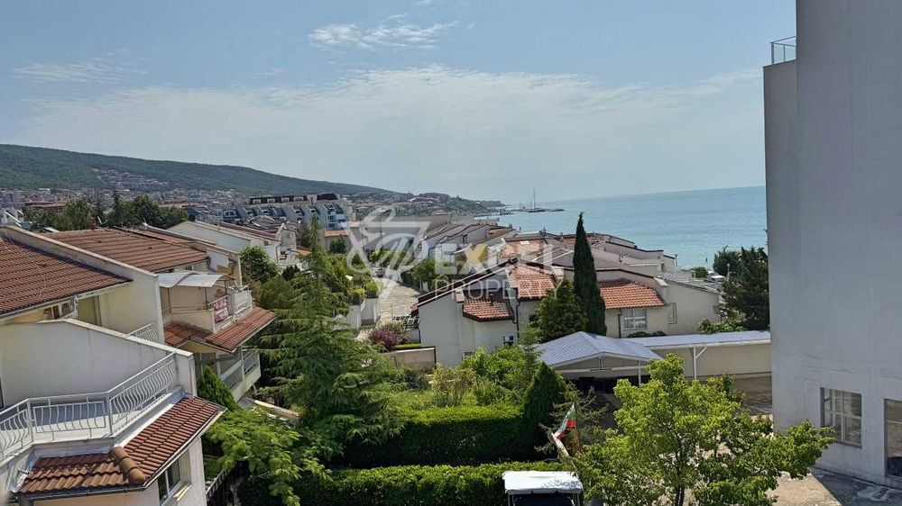 Апартамент с гледка море в комплекс Залив, Свети Влас