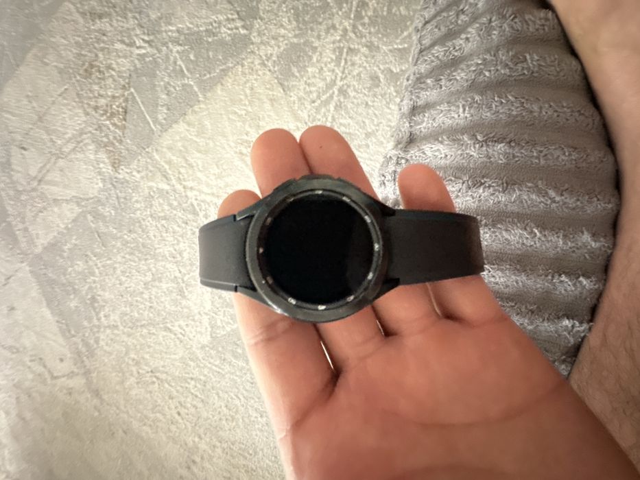 Продам Samsung Watch 4 поколение