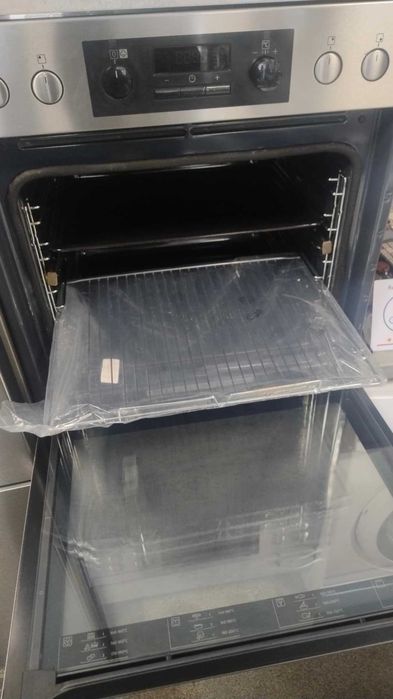 A+ Фурна за вграждане Aeg-Аег 72 литра Inox Пиролитично самопочистване