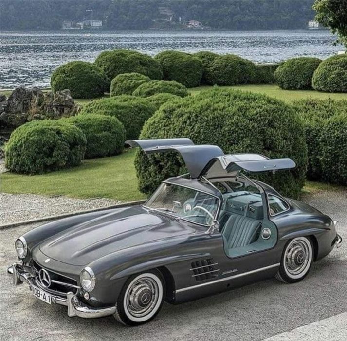 Mercedes benz 300 sl rasmi sotiladi