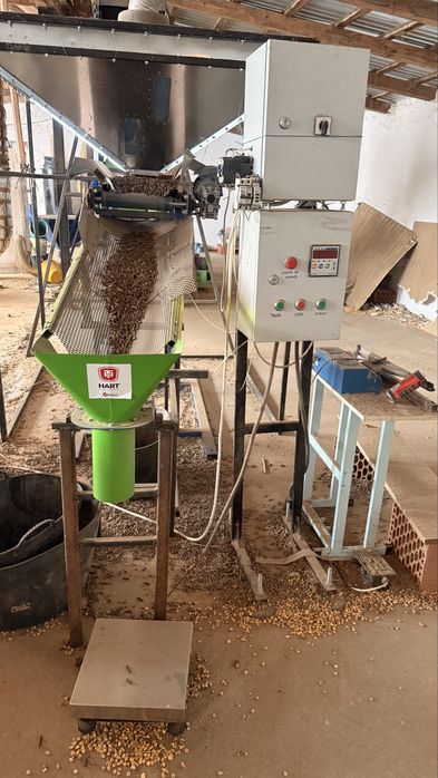 Linie peleti Marca Hart