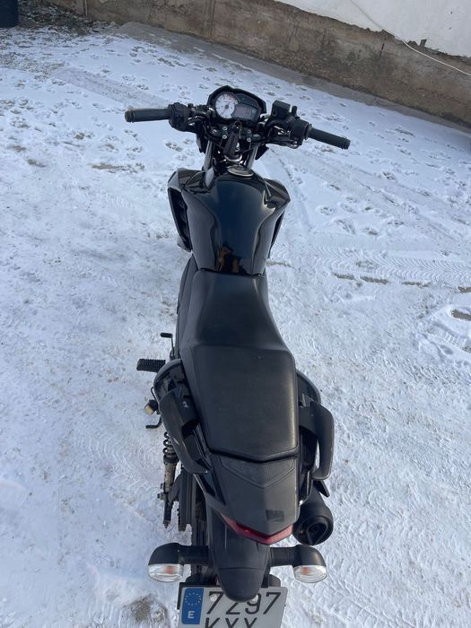 Yamaha YS125 an 2019  ( honda cbr, yamaha yzf, ktm )