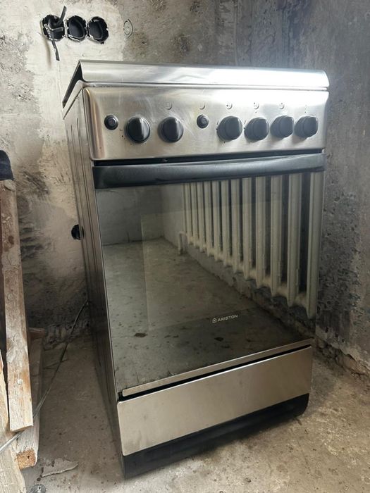 Газовая плита аристон