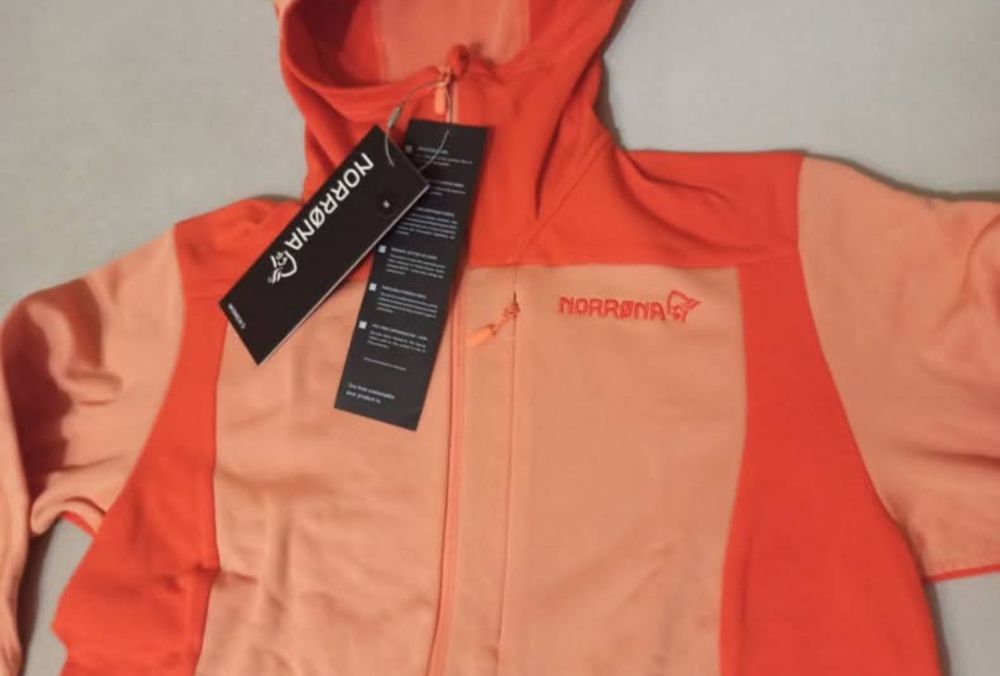 Norrona Ново с етикет! Полар и къси панталони яке