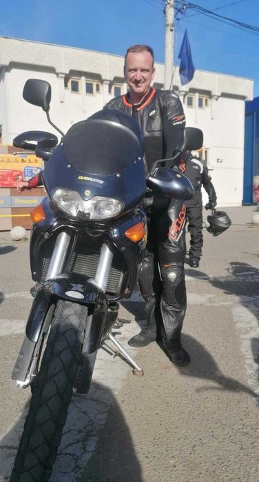 Aprilia pegaso 650 cu costum moto complet ,vand sau schimb