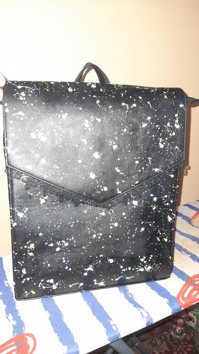 Дамска раница чисто Нова