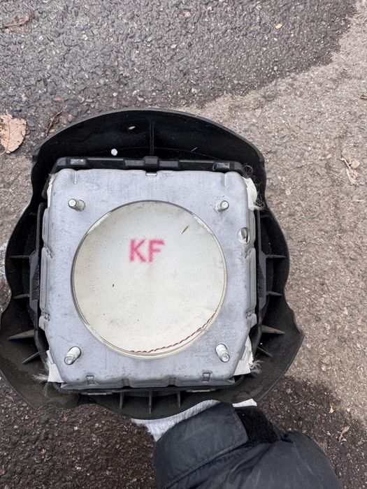 Подушка безопасности на outback