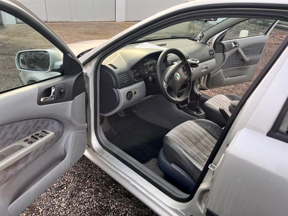 Vând Skoda Octavia 1