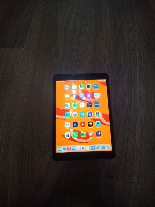 Продам Apple iPad 9 64 gb Wi-Fi