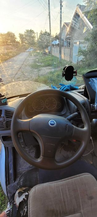 Продавам обурудван бус и машина за подови замазки