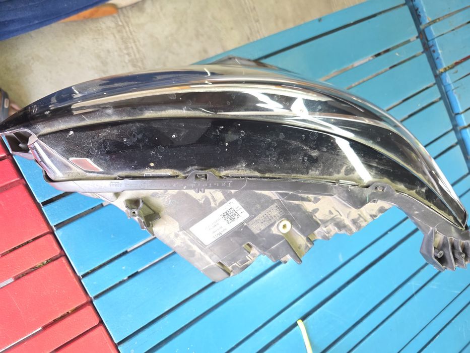 Far dreapta Corsa F
