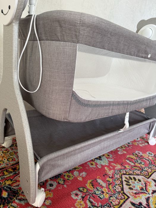 Продам детский манеж-кровать