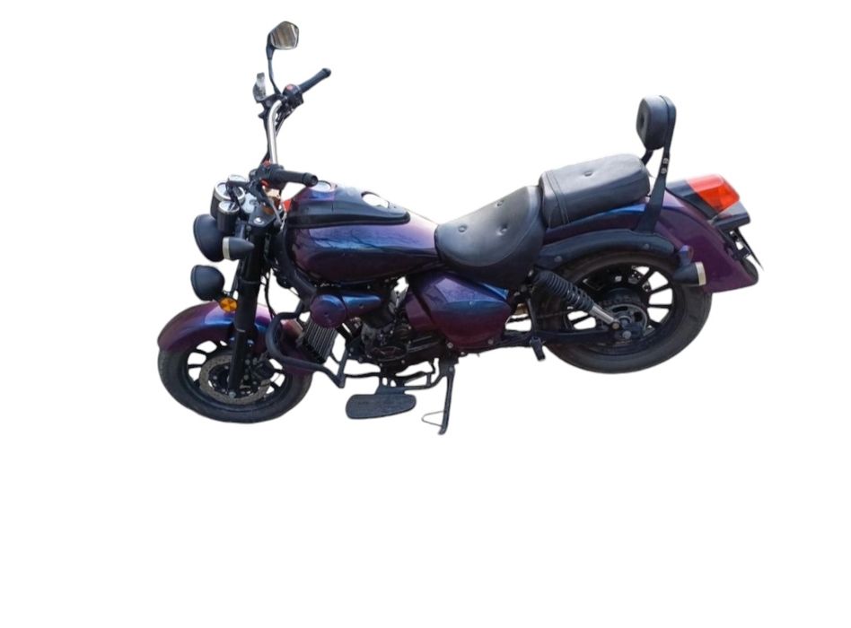 Продам 200кб лифан чоппер 2022г 5600км пробег срочно продам 2000