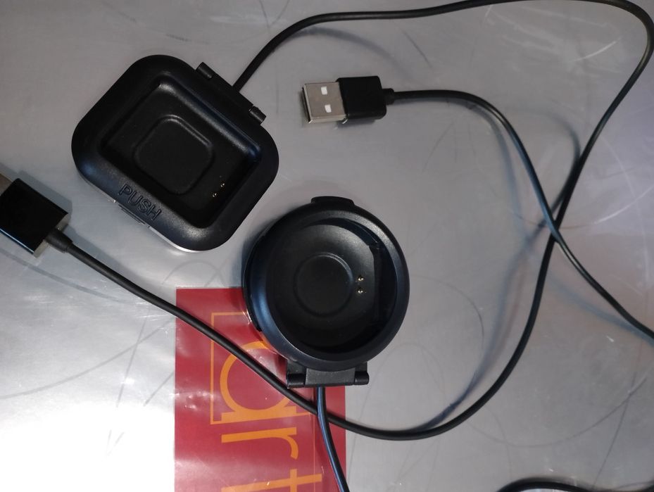 Încărcător Smartwatch amândouă 100 lei