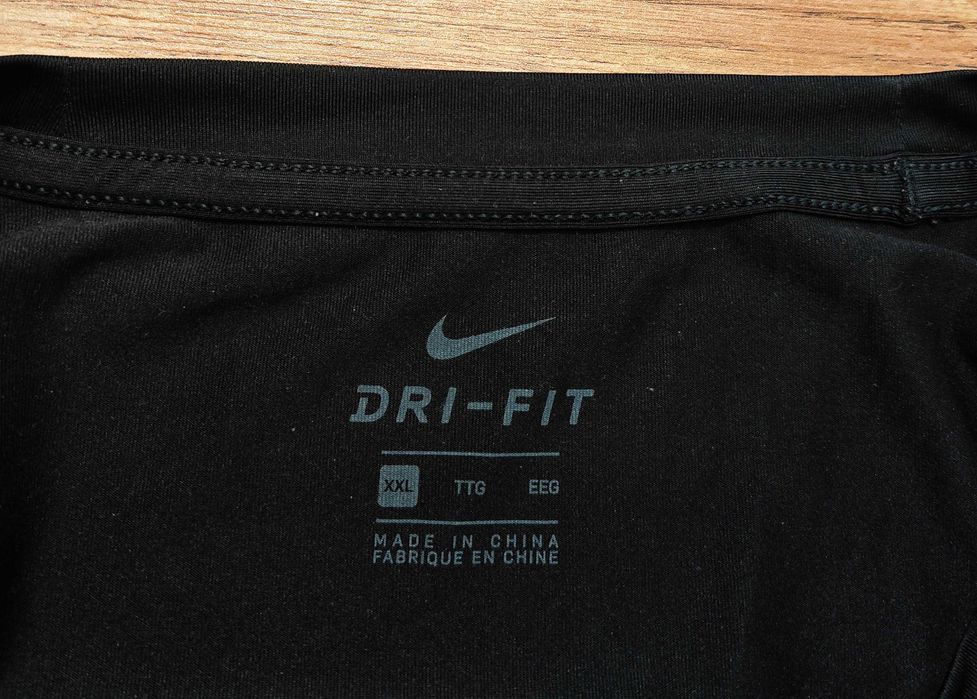 NIKE Dri fit Оригинална мъжка спортна фланелка размер 2XL / XXL