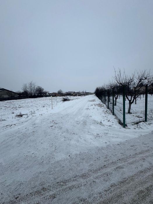 Vând teren Săbăreni 1000 mp – zonă centrală, utilități, proprietar