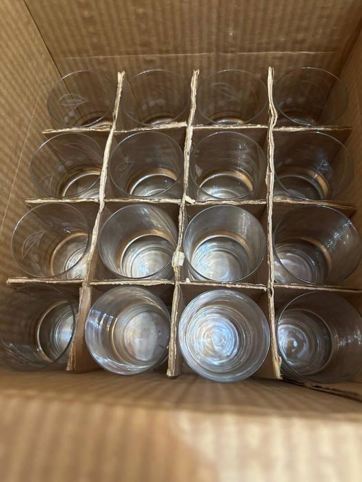 Стаканы 28 шт. Новые. Все за 250 000 сум