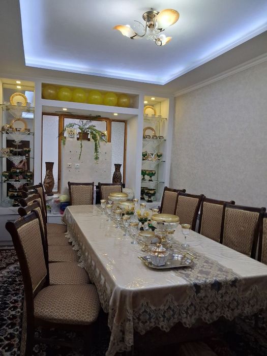 Продается квартира в чирчике 8 мкр.