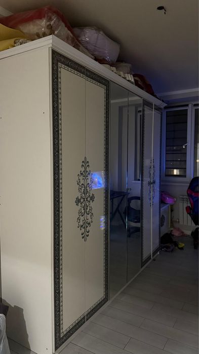 Спальный гарнитур б/у