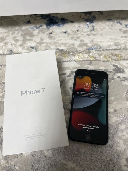 Два айфона и один андроид