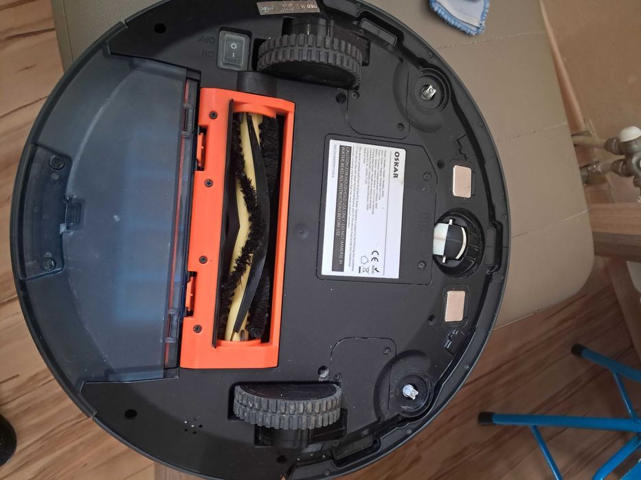 Прахосмукачка робот Oskar