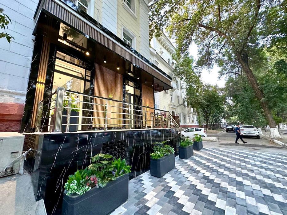 Продаю Нежелое Помещения Ул.Шота Руставели Кафе бон Вдоль дороги 60м2.