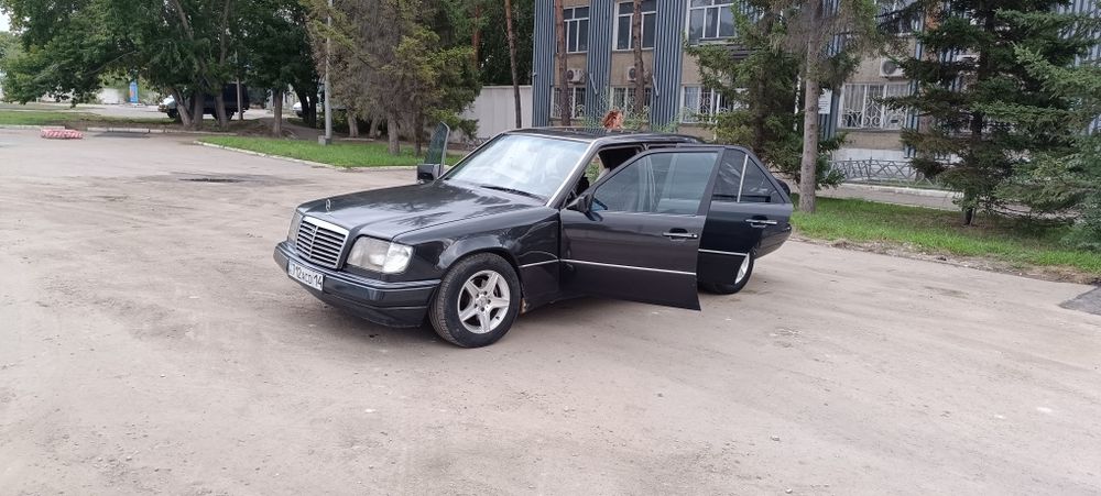 Продам Мерседес w124