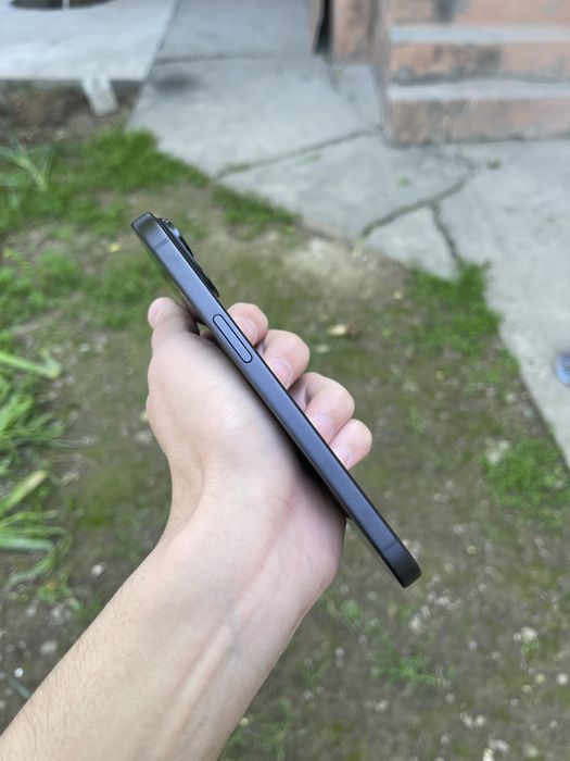 iPhone 15 iDeal Holatda