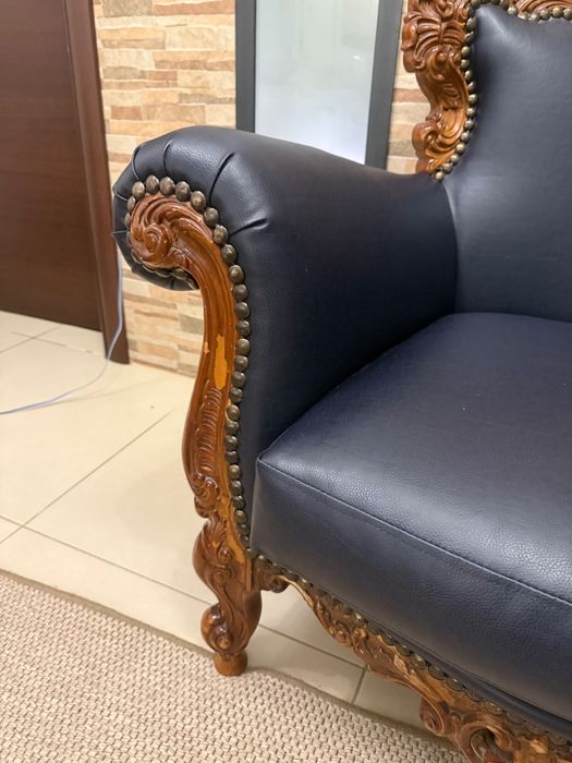 Диван баркок тройка за офис или дома реновиран напълно !