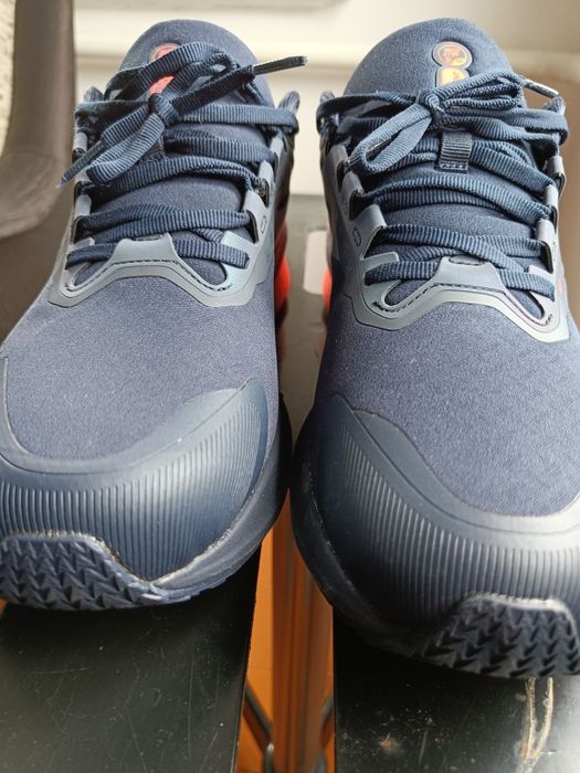 Продам беговые кроссовки 361 degrees