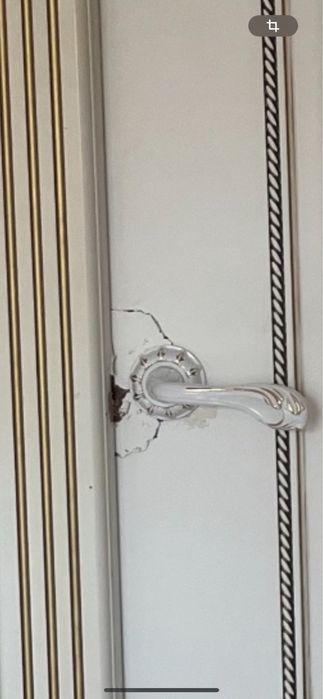 Продам межкомнатный дверь