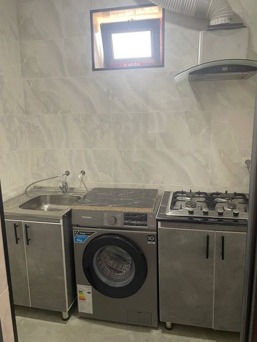 Qizlar uchun uy beruniy metrodan tashmi tarafga yurganda 3 astanovka