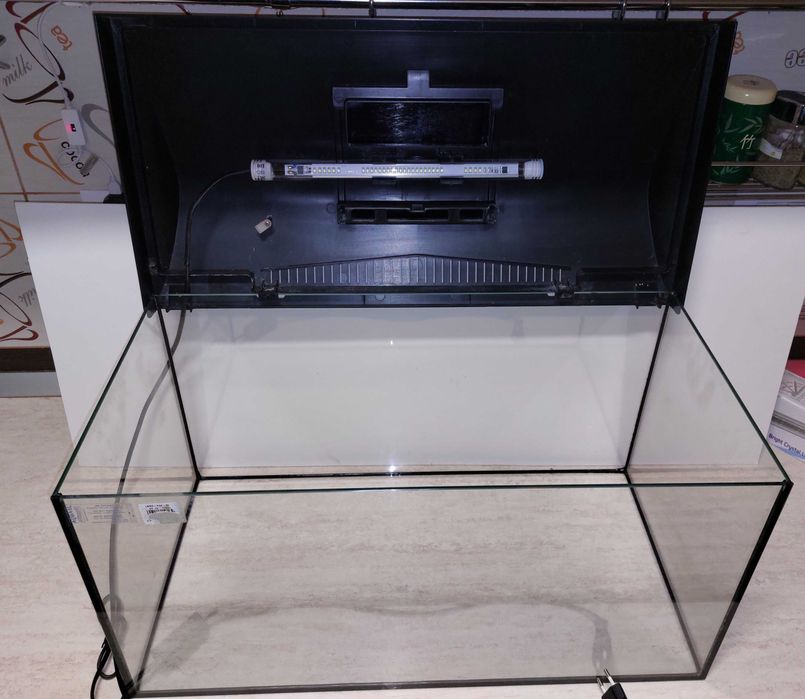 Acvariu Aquael Leddy 60 Black (54 litri)