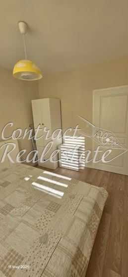 Тристаен Обзаведен апартамент в Трошево !