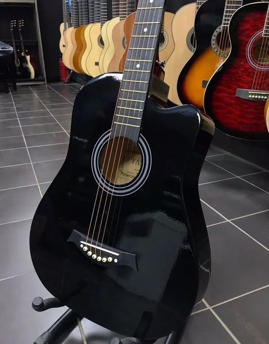 Yangi akustik gitara top brend