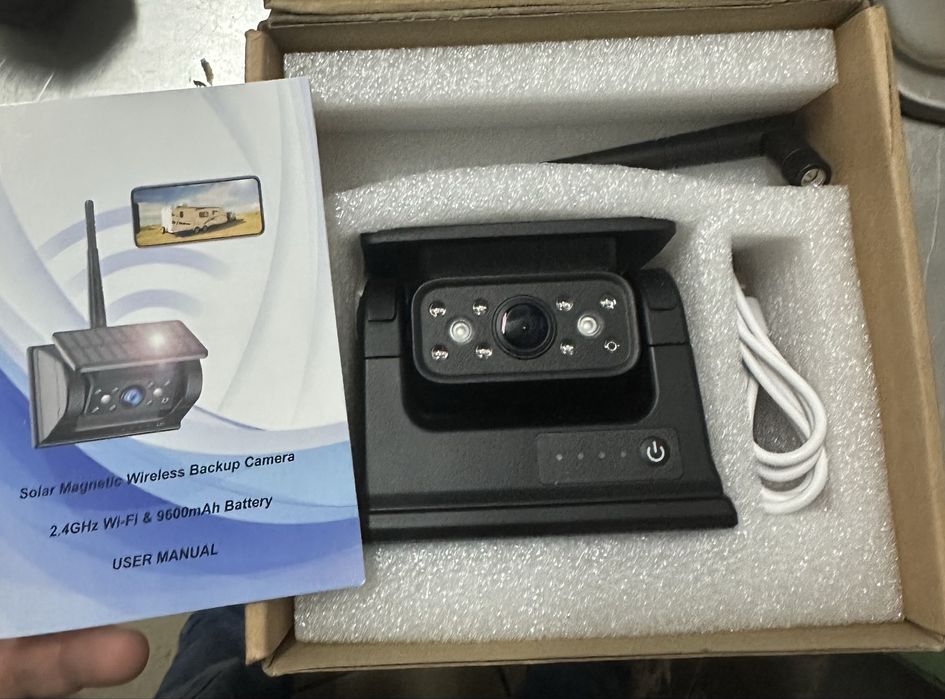 Wi-fi соларна магнитна камера