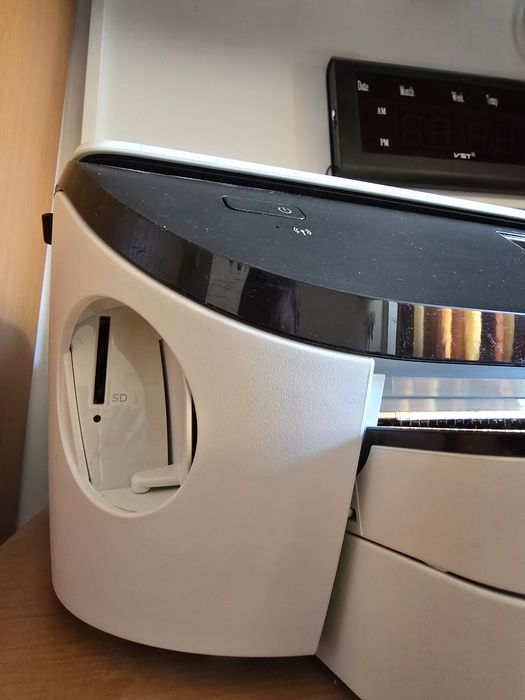 Vând imprimanta HP ,superbă