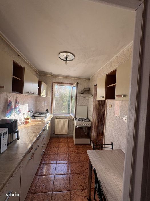 Apartament 2 camere zona Astra ,str Saturn