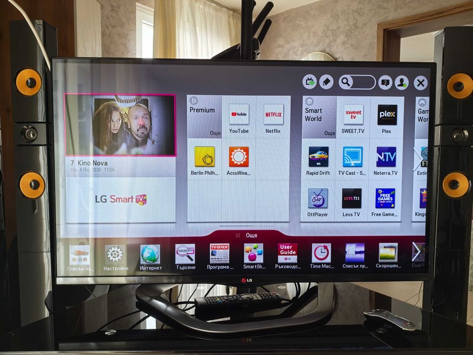 Като нов 3D SMART Телевизор LG с дисплей 42 инча с подарък 3D очила!