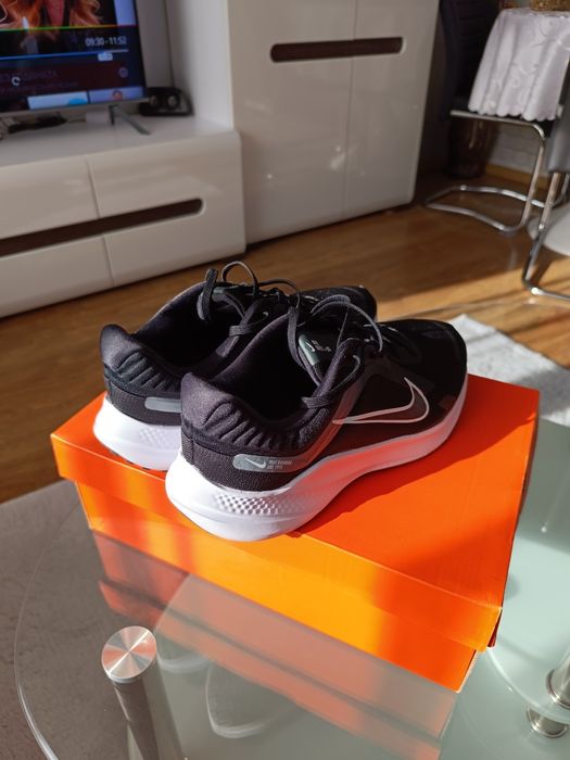 Nike Running EST 1972