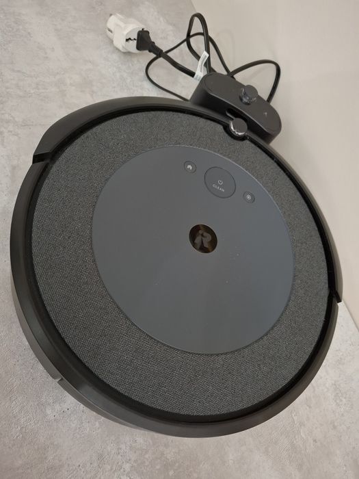Робот пылесос Robot Roomba i4 привезён из США