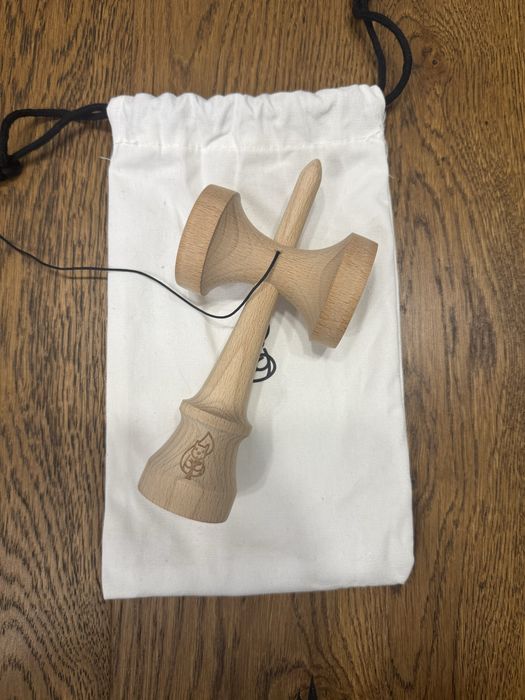 Kendama Erratic Squirrel