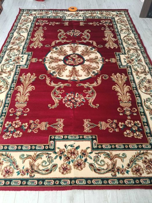 Продаю ковры на 2х3