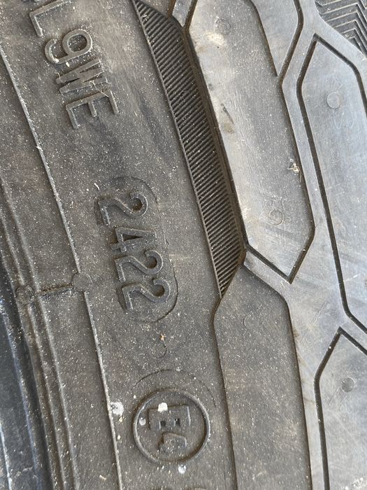 Зимни гуми 225/65/16C - Uniroyal SnowMax 3